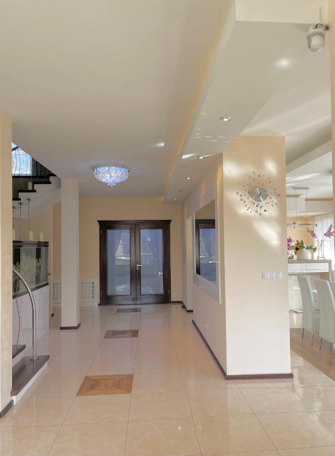 Apartamenty D-2 วอร์ซอ ภายนอก รูปภาพ